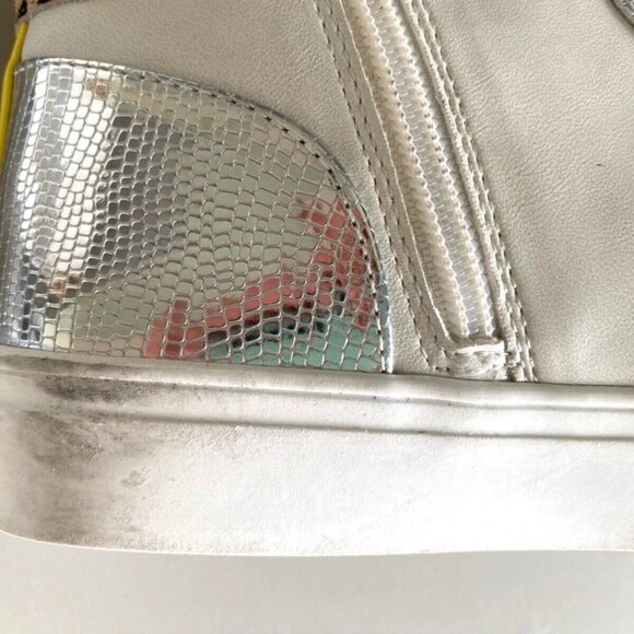 DV Dolce Vita Women's Alvira Lace-Up High-Top Sneakers White Leopard Size 6 - Picture 4 of 8